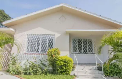 Casa com 3 quartos à venda na rua jataí, 291, cristal, porto alegre, 184 m2 por r$ 693.500