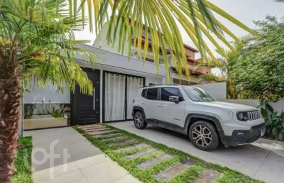 Casa com 2 quartos à venda na travessa nova trento, 253, tristeza, porto alegre, 153 m2 por r$ 845.000