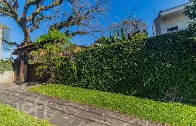 Casa com 4 quartos à venda na rua coroados, 1200, vila assunção, porto alegre, 360 m2 por r$ 2.200.000