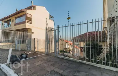 Casa em condomínio fechado com 3 quartos à venda na rua alcebíades antônio dos santos, 635, nonoai, porto alegre, 180 m2 por r$ 678.000