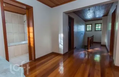 Casa com 5 quartos à venda na rua afonso arinos, 475, camaquã, porto alegre, 277 m2 por r$ 890.000
