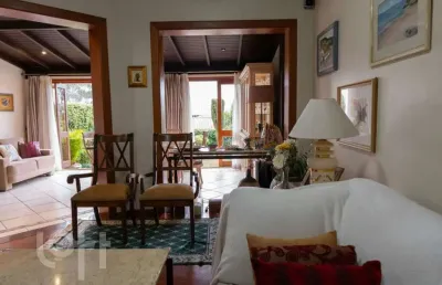 Casa com 3 quartos à venda na rua ivan iglesias, 208, jardim itu sabará, porto alegre, 220 m2 por r$ 780.000