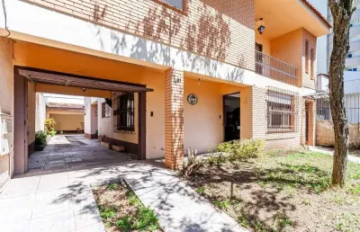 Casa com 6 quartos à venda na rua veríssimo rosa, 801, jardim botânico, porto alegre, 396 m2 por r$ 1.300.000