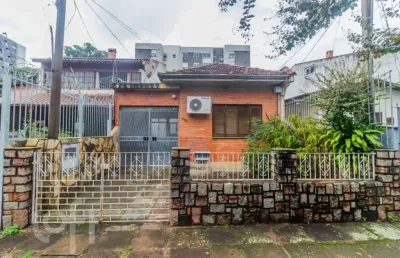 Casa com 3 quartos à venda na rua coronel feijó, 694, higienópolis, porto alegre, 216 m2 por r$ 807.500
