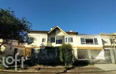 Casa com 3 quartos à venda na rua lagoa do peixe, 130, sarandi, porto alegre, 257 m2 por r$ 850.000
