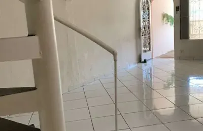 Casa com 3 quartos à venda na rua planaltina, 153, utinga, santo andré, 148 m2 por r$ 460.000