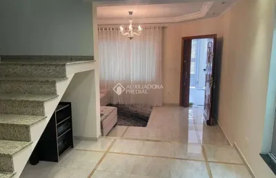 Casa com 3 quartos à venda na rua carapicuíba, 43, vila scarpelli, santo andré, 227 m2 por r$ 940.000