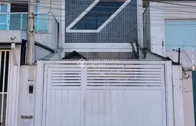 Casa em condomínio fechado com 4 quartos para alugar na rua melvin jones, 44, vila bastos, santo andré, 135 m2 por r$ 4.070