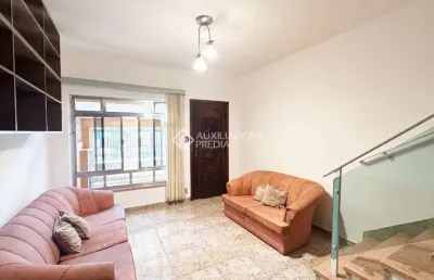 Casa em condomínio fechado com 2 quartos para alugar na rua das caneleiras, 735, jardim, santo andré, 78 m2 por r$ 5.000