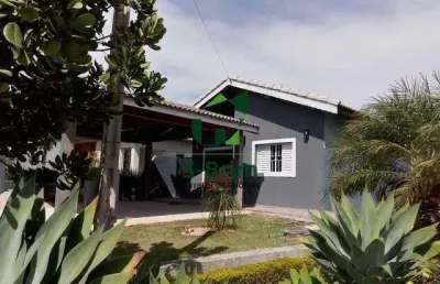 Linda casa com piscina no cond terras de atibaia i - sp ref1536