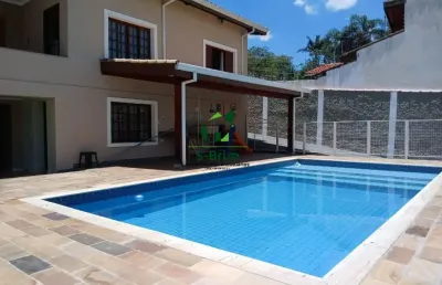 Duas casas de alto padrão em um só terreno – atibaia/sp
