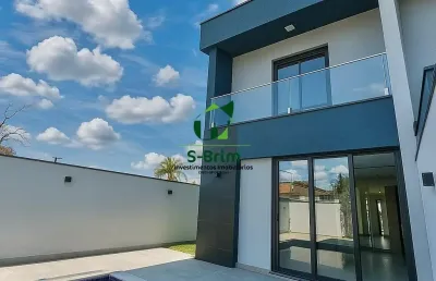 Casa moderna com localização privilegiada, localizada em uma travessa da lucas nogueira garcez bairro: vila petrópolis