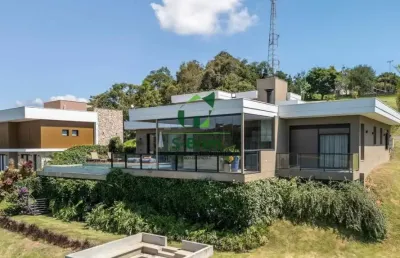 Casa de alto padrão em nazaré paulista - frente para a represa