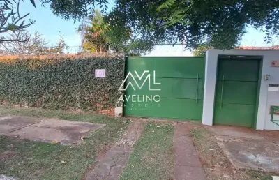 Casa térrea ampla com quintal e espaço gourmet – excelente localização!