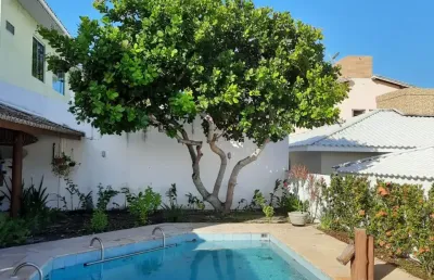 Vendo uma excelente casa em condomínio fechado. vilas do atlântico r$ 1.750.000,00
