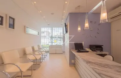 Casa comercial à venda na Rua João Alencar Guimarães, Santa Quitéria, Curitiba