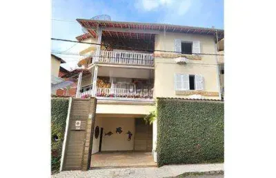 Casa com 3 quartos à venda na Rua Teodomiro Campos, Bom Pastor, Juiz de Fora