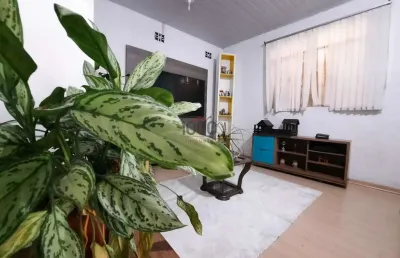 Casa com 2 quartos à venda na Rua Belizário de Castro, Grajaú, Juiz de Fora