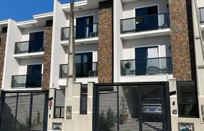 Casa com 3 quartos à venda na Rua Felicidade, 215, Nova Brasília, Joinville
