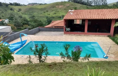 Excelente localização, ótima granja, natureza exuberante