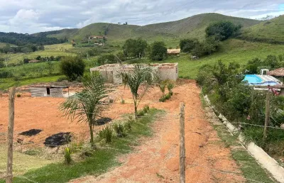 Casa em construção, excelente oportunidade para investir,  ou construir para morar