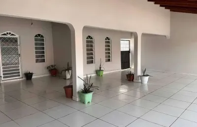 Casa com 3 quartos à venda na Rua Sebastião Pereira da Silva, 79, Cristo Rei, Várzea Grande