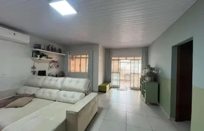Casa com 3 quartos à venda na Rua Sebastião Pereira Leite, 65, Cristo Rei, Várzea Grande