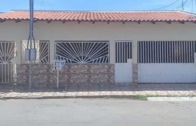Casa com 2 quartos à venda na Rua Presidente João Carlos Pimentel, Cristo Rei, Várzea Grande