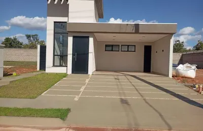 Casa à venda em condomínio verana, petrópolis, várzea grande, mt