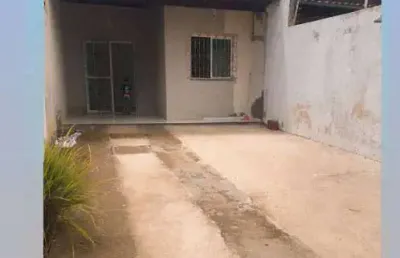 Casa com 2 quartos à venda na Rua Julio Colf, 1000, Siqueira, Maracanaú