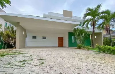 Casa de condomínio para aluguel e venda tem 315 metros quadrados com 4 quartos
