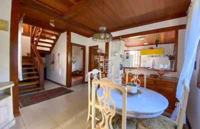 Casa à venda, 237 m² por r$ 790.000,00 - albuquerque - teresópolis/rj
