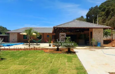 Casa com 3 dormitórios à venda, 260 m² por r$ 1.000.000,00 - pessegueiros - teresópolis/rj
