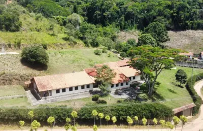 Sítio com 7 dormitórios à venda, 256000 m² por r$ 1.800.000,00 - ponte nova - teresópolis/rj