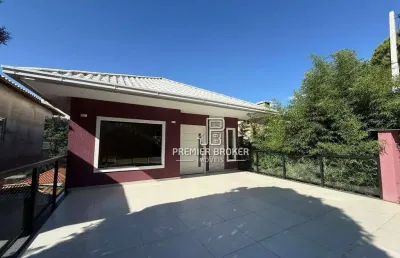 Casa com 3 dormitórios à venda, 150 m² por r$ 950.000,00 - albuquerque - teresópolis/rj