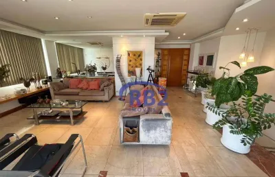 Cobertura com aproximadamente 300 m2 com vista mar em icaraí