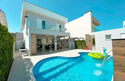 Sobrado semimobiliado com 3 suítes no residencial belize - itanhaém sp - litoral sul
