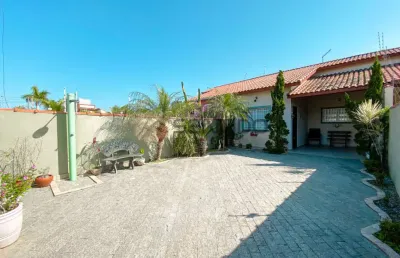 Casa à venda em itanhaém com 3 dormitórios - porteira fechada