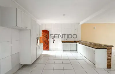 Sua nova vida em itanhaém: casa espaçosa no bopiranga, perto da praia e de tudo que você precisa!
