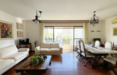 Cobertura 3 quartos (sendo 1 suíte) e 2 vagas - centro