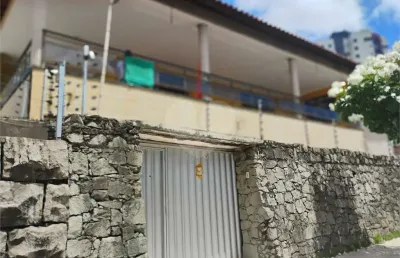 Casa com 7 quartos à venda na Rua Vicente Aguiar, Fátima, Fortaleza