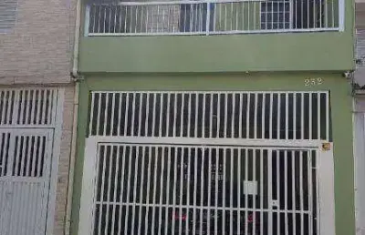 Casa com 5 quartos à venda na Rua Paraopeba, 232, Taboão, Diadema