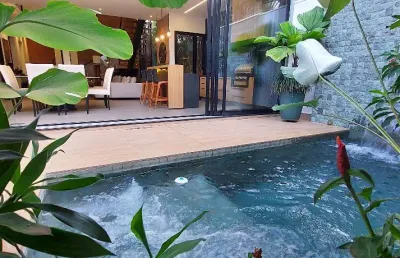 Casa em condomínio fechado com 4 quartos à venda na Rua Osvaldo Alves de Oliveira, 25, Estância dos Ipês, Uberaba