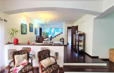 Casa com 4 quartos à venda na rua jaime balão, 80, hugo lange, curitiba por r$ 2.300.000