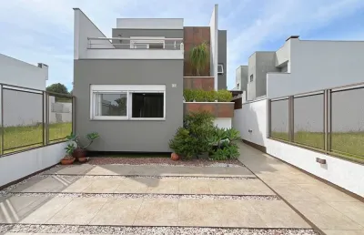 Casa com 3 quartos à venda na Rua Jean Vardaramatos, 135, Hípica, Porto Alegre