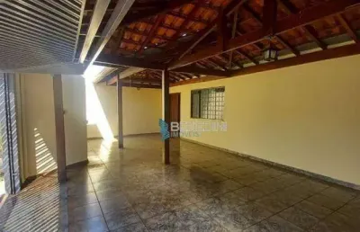 Casa com 3 dormitórios à venda, 157 m² por r$ 550.000,00 - jardim das acácias - cravinhos/sp