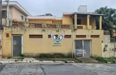 Casa térrea na casa verde com 04 dormitórios sendo 02 suítes