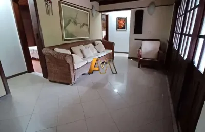 Casa à venda no bairro buraquinho - lauro de freitas/ba