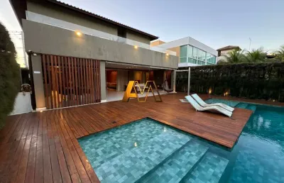 Casa de luxo 5 suítes frente mar em guarajuba - porteira fechada
