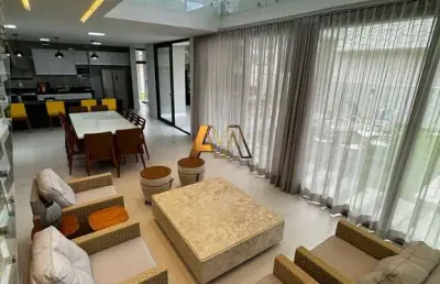 Casa em condomínio fechado com 5 quartos à venda na Rua Alameda Humaitá, 200, Guarajuba, Camaçari